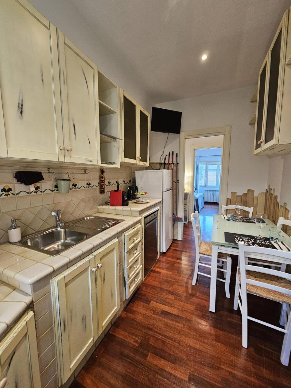 A Casa Di Luca Leilighet Roma Eksteriør bilde
