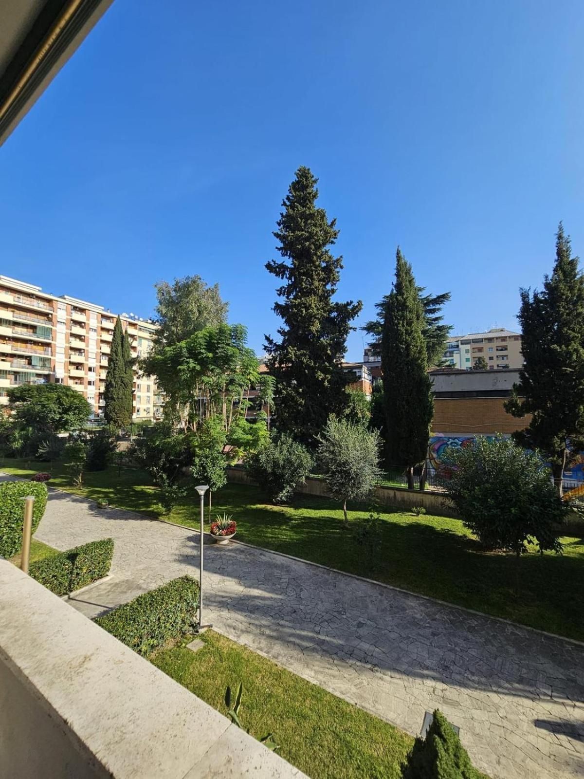 A Casa Di Luca Leilighet Roma Eksteriør bilde